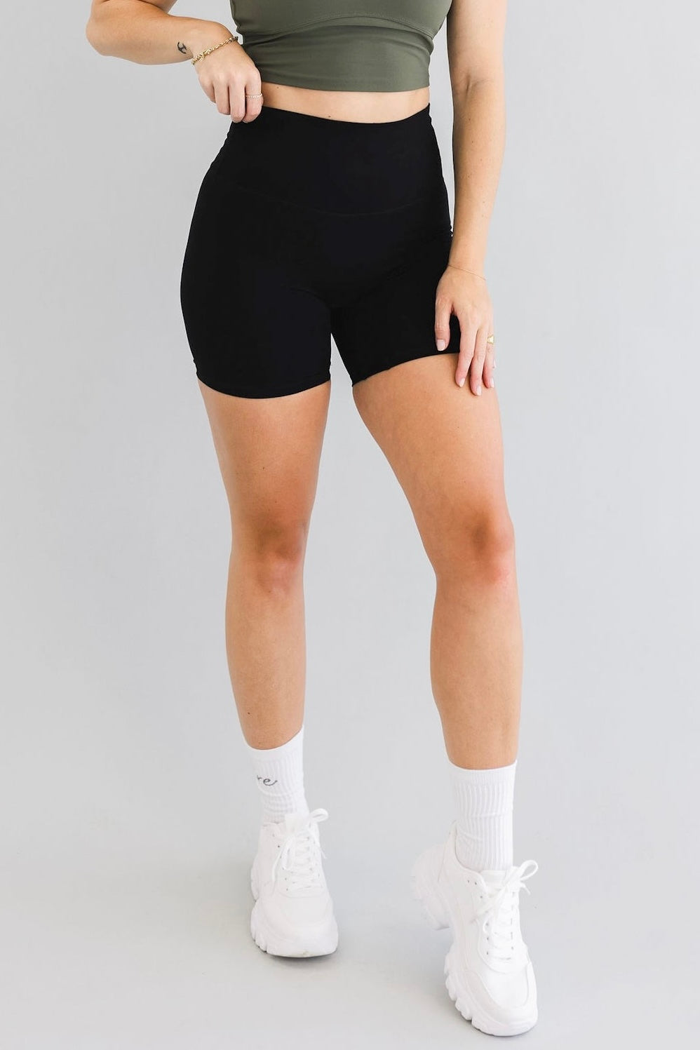 Barely There Shorts 2.0 (6")