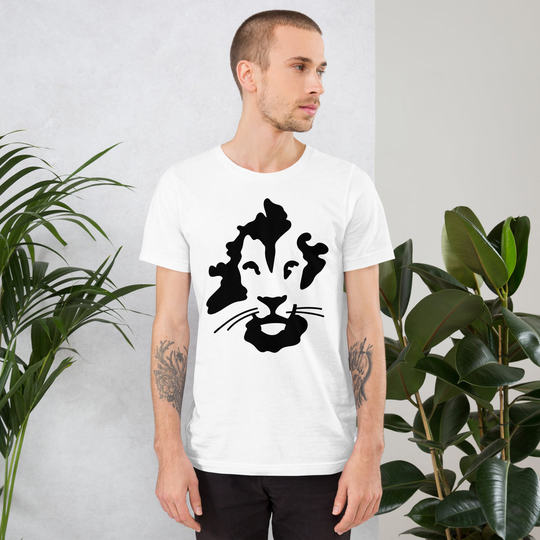 Lion T-Shirt