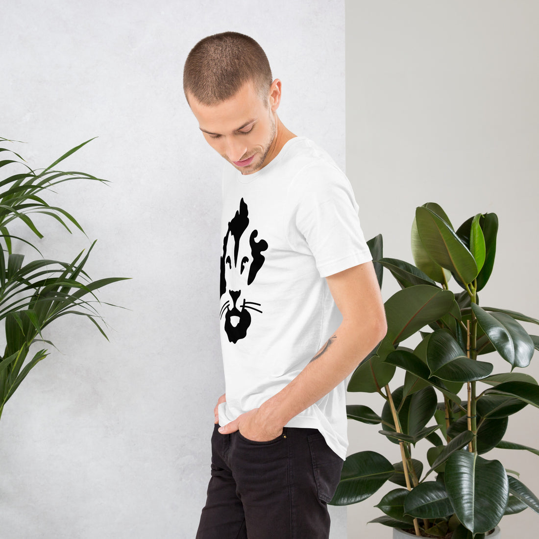 Lion T-Shirt
